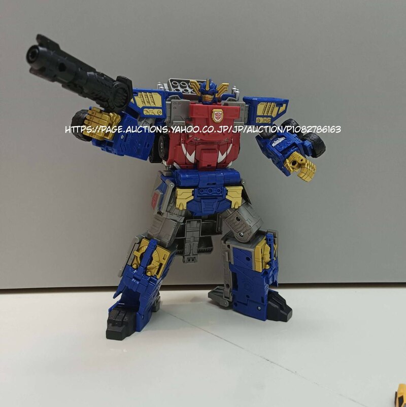 Transformers Legacy Evolution Commander Class Armada Optimus Prime